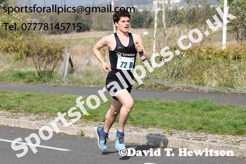 Senior mens 2019 Elswick Harirers Good Friday Road Relay, Newburn, Newcastle. Photo:  David T. Hewitson/Sports for All Pics